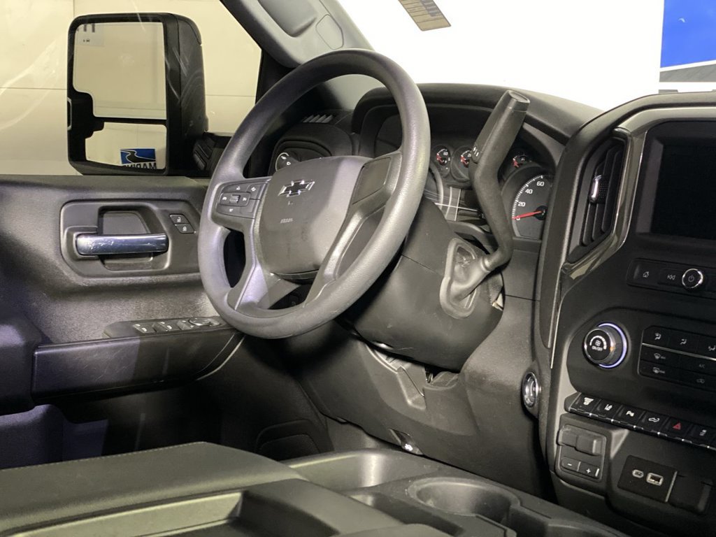 Used 2026 Chevrolet Silverado 2500 Custom w/ Custom Value Package AWD/4WD image 10