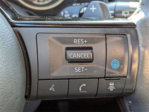 Used 2021 Nissan Rogue SL image 18