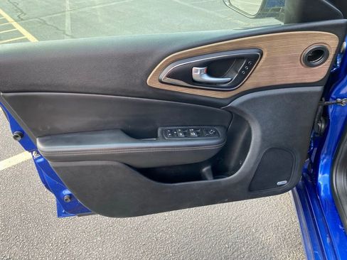 Used 2015 Chrysler 200 C w/ Navigation & Sound Group I image 12