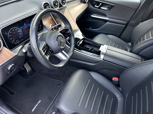 Used 2024 Mercedes-Benz GLC 300 4MATIC image 10