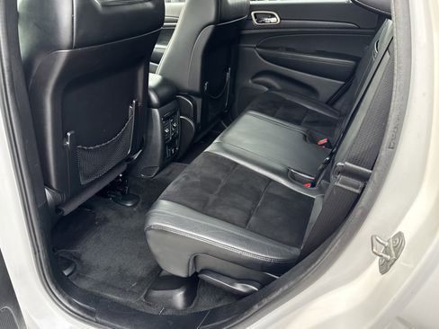 Used 2015 Jeep Grand Cherokee Altitude image 23