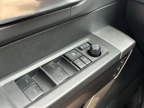 Used 2023 Toyota Tundra Platinum image 21