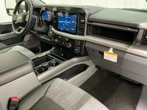 New 2026 Ford F250 XLT w/ XLT Premium Package AWD/4WD image 21