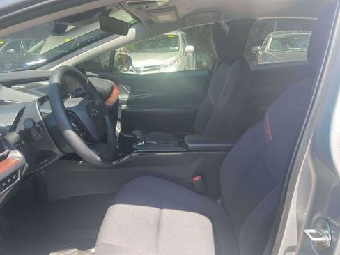 Certified 2025 Toyota Prius Plug-In Hybrid FWD image 16
