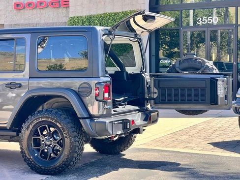 Used 2025 Jeep Wrangler Unlimited Sport S 4xe AWD/4WD image 15