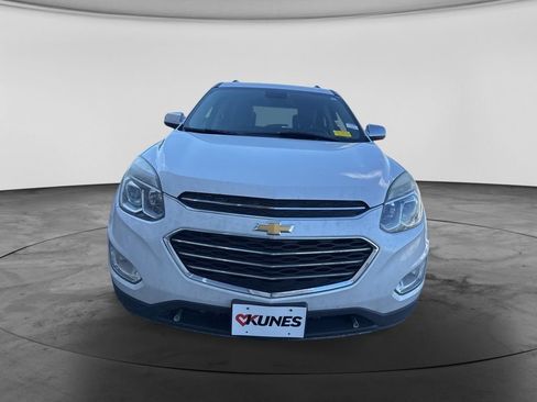 Used 2017 Chevrolet Equinox Premier w/ Enhanced Convenience Package AWD/4WD image 10