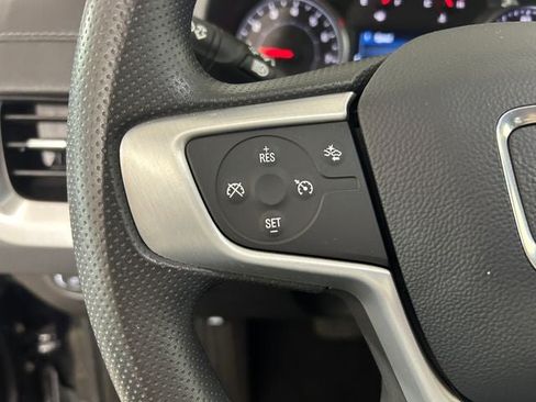 Used 2024 GMC Terrain SLE FWD image 15
