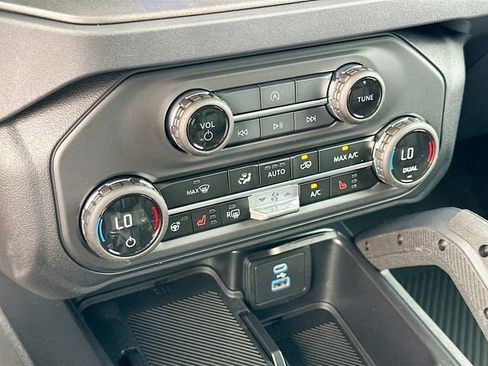 New 2025 Ford Bronco Badlands AWD/4WD image 11