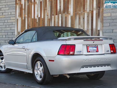 Used 2003 Ford Mustang Convertible image 6