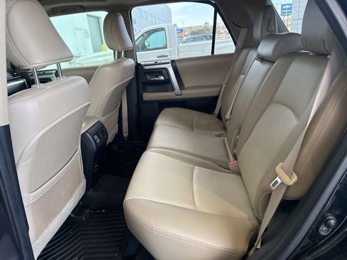 Used 2014 Toyota 4Runner SR5 Premium image 9