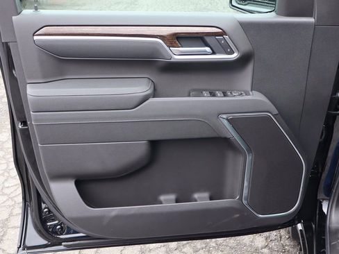New 2026 GMC Sierra 1500 SLE RWD image 10