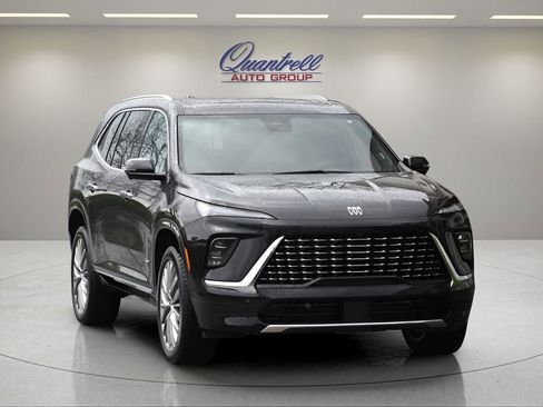 Used 2025 Buick Enclave Avenir w/ Super Cruise Package AWD/4WD image 2