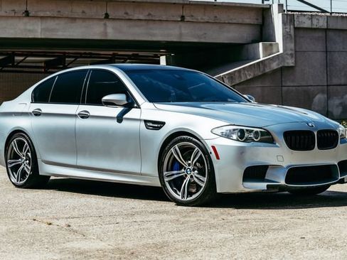Used 2013 BMW M5 RWD image 38