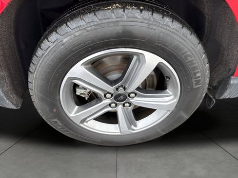 Used 2024 Ford Edge SEL w/ Convenience Package image 17