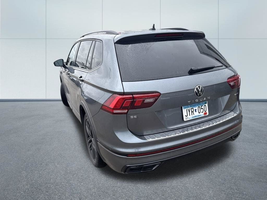 Used 2022 Volkswagen Tiguan SE R-Line AWD/4WD image 6