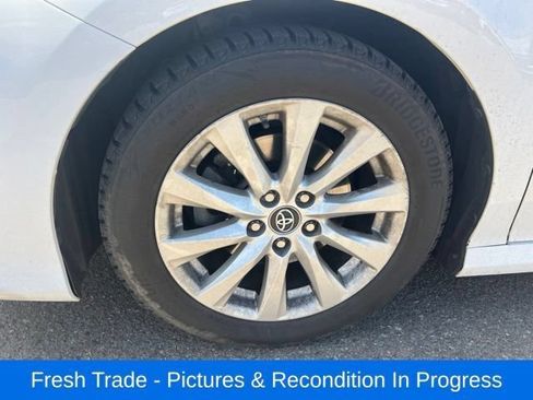 Used 2019 Toyota Camry LE FWD image 9