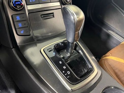 Used 2015 Hyundai Genesis 3.8 RWD image 21