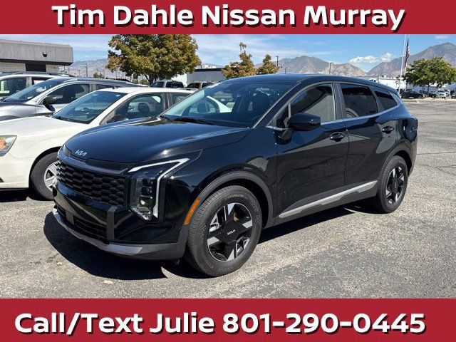 Used 2026 Kia Sportage LX FWD image 1