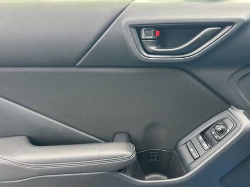 Used 2022 Toyota GR86 RWD image 12