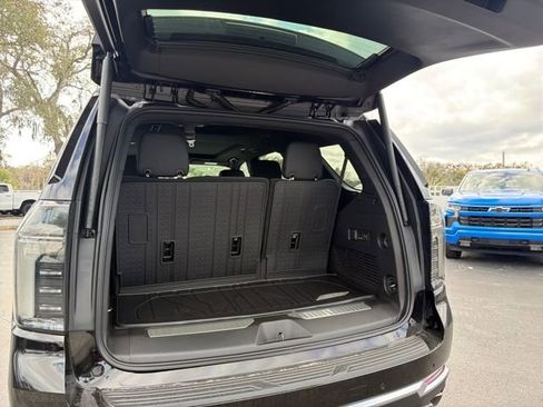 New 2026 Chevrolet Tahoe High Country AWD/4WD image 12