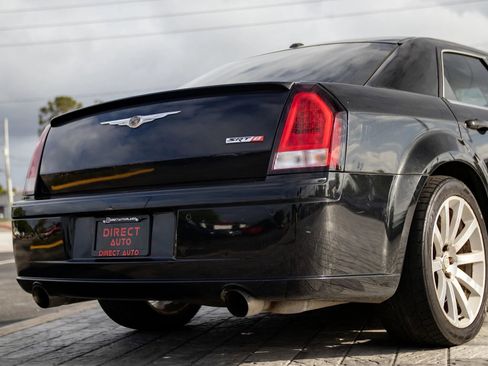 Used 2006 Chrysler 300 SRT8 w/ SRT Option Group II image 11