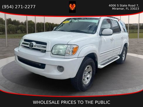 Used 2005 Toyota Sequoia SR5 RWD image 1