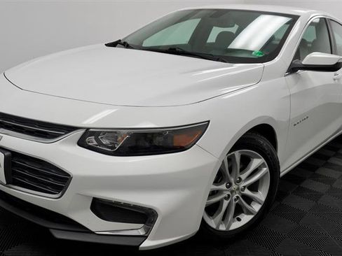 Used 2018 Chevrolet Malibu LT image 40