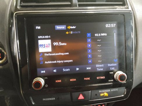 Used 2021 Mitsubishi Outlander Sport SE FWD image 25