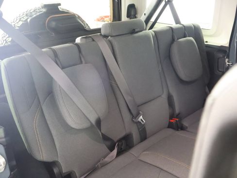 Used 2024 Jeep Wrangler Unlimited AWD/4WD image 48