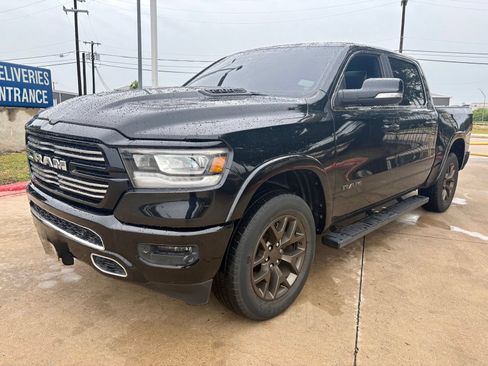 Used 2019 RAM 1500 Laramie w/ Sport Appearance Package AWD/4WD image 5