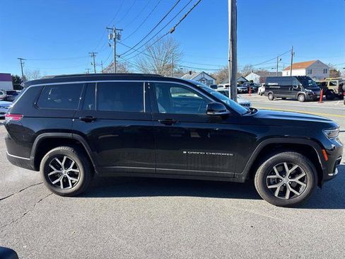 Certified 2025 Jeep Grand Cherokee L Limited image 2