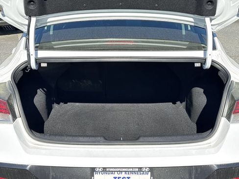 Used 2025 Hyundai Elantra SEL FWD image 18