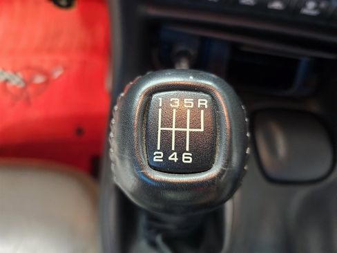 Used 1997 Chevrolet Corvette Coupe w/ Memory Pkg image 29