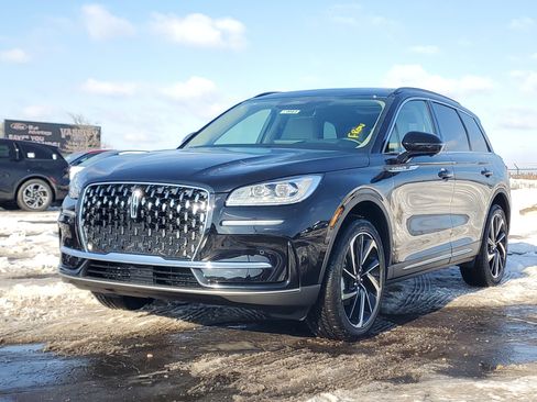 New 2026 Lincoln Corsair Reserve image 2