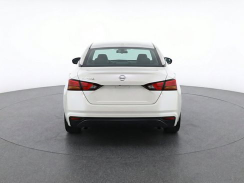 Used 2025 Nissan Altima 2.5 SV FWD image 7