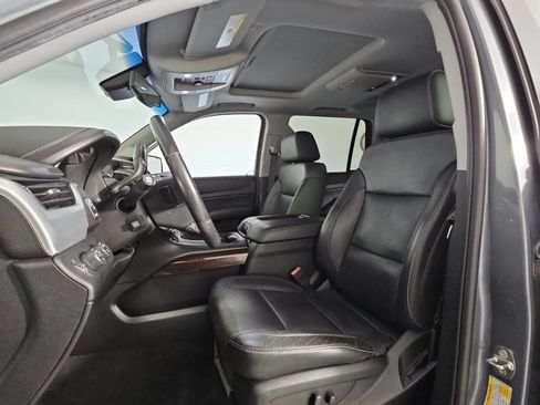 Used 2019 GMC Yukon SLT w/ Premium Edition AWD/4WD image 14