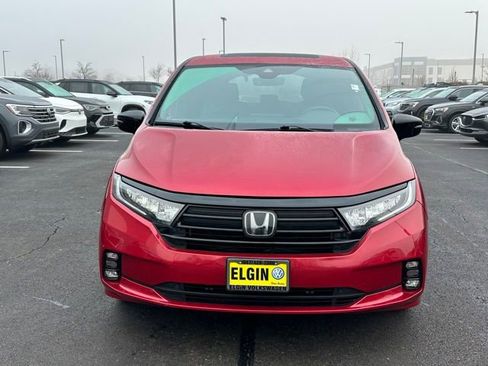 Used 2023 Honda Odyssey Sport image 2