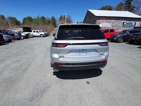 New 2024 Jeep Grand Cherokee Limited w/ Black Appearance Package image 7