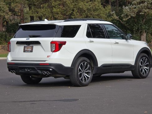 Used 2020 Ford Explorer ST w/ Premium Technology Package image 4