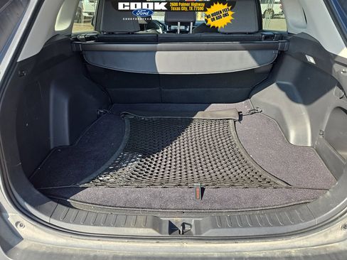 Used 2023 Toyota RAV4 XLE image 10