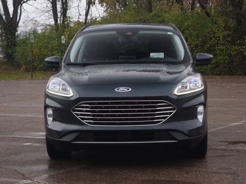 Used 2022 Ford Escape Titanium w/ Titanium Elite Package image 21