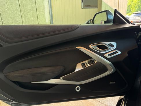 Used 2022 Chevrolet Camaro ZL1 RWD image 70