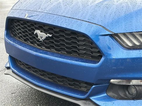 Used 2017 Ford Mustang Coupe image 17