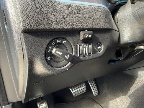 Used 2022 Dodge Charger GT w/ Blacktop Package RWD image 25