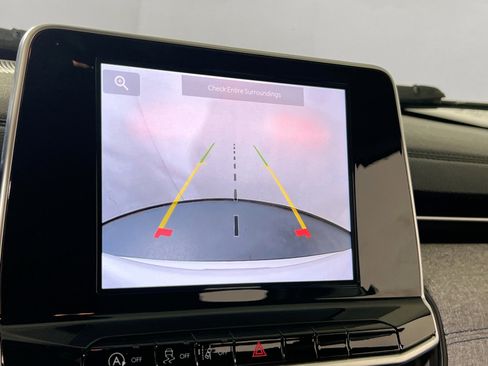 Used 2022 Jeep Compass Latitude image 13