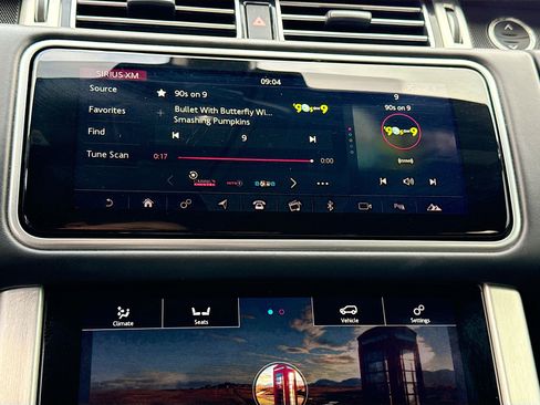 Used 2019 Land Rover Range Rover Long Wheelbase Supercharged image 30