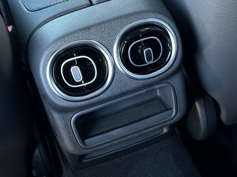 New 2026 Mercedes-Benz GLC 300 image 25