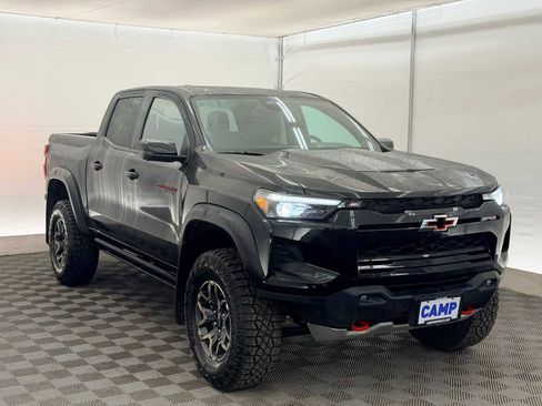 Used 2024 Chevrolet Colorado ZR2 w/ Technology Package image 7