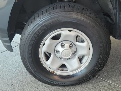 Used 2023 Toyota Tacoma SR AWD/4WD image 7
