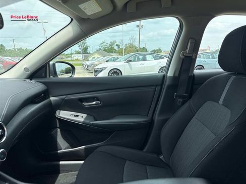 Used 2022 Nissan Sentra SV w/ Trunk Package FWD image 15